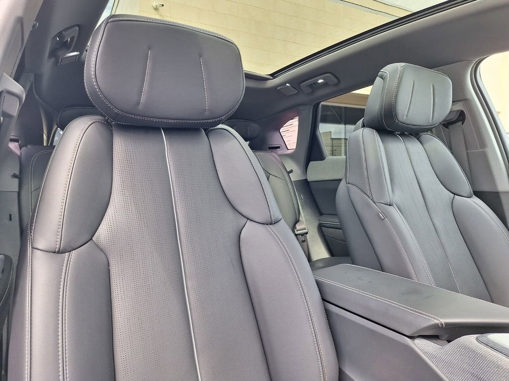 2026 Cadillac OPTIQ Premium Luxury