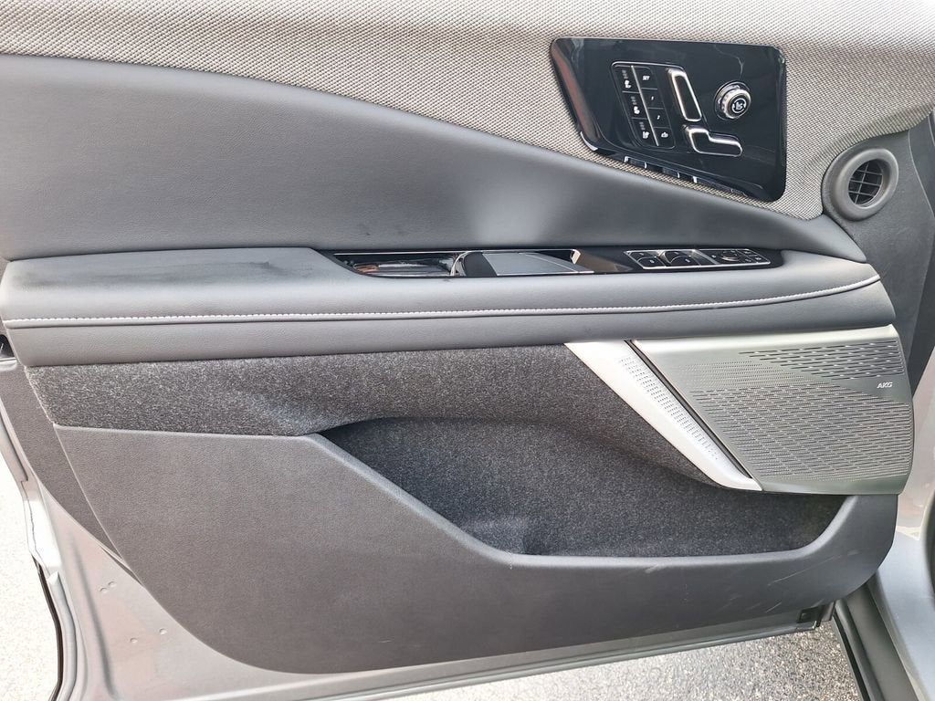 2026 Cadillac OPTIQ Premium Luxury