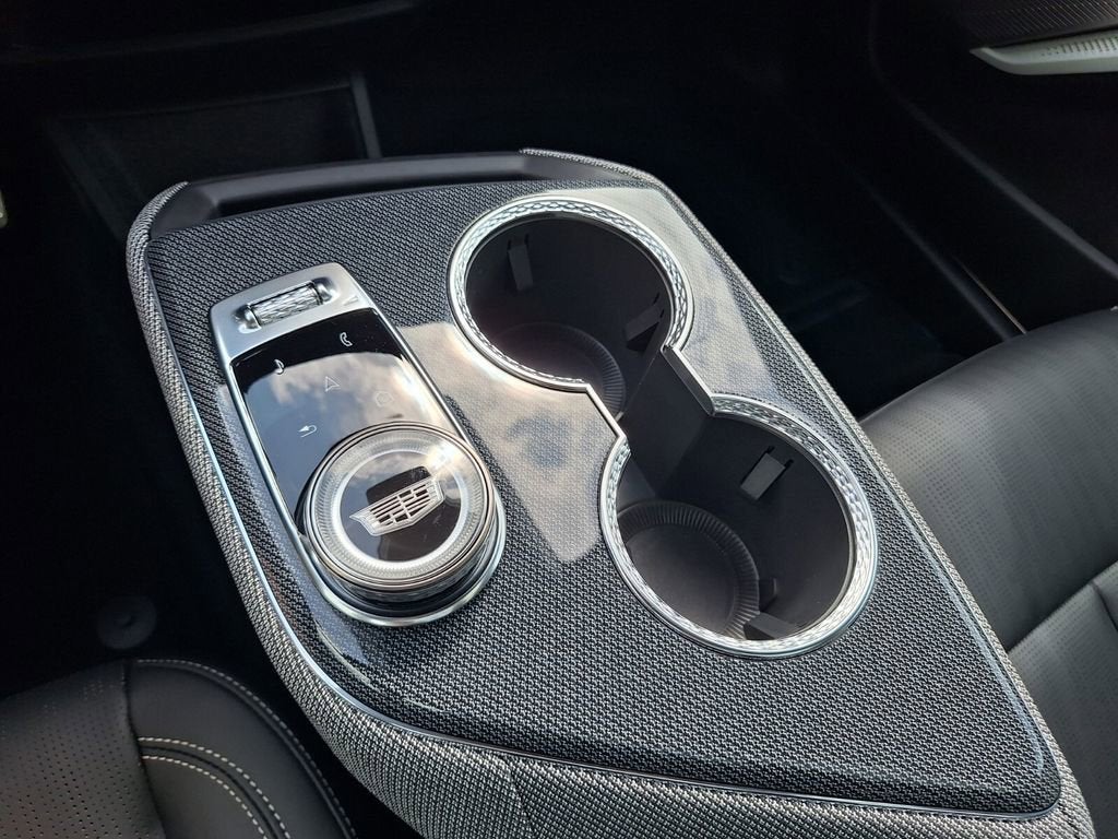 2026 Cadillac OPTIQ Premium Luxury