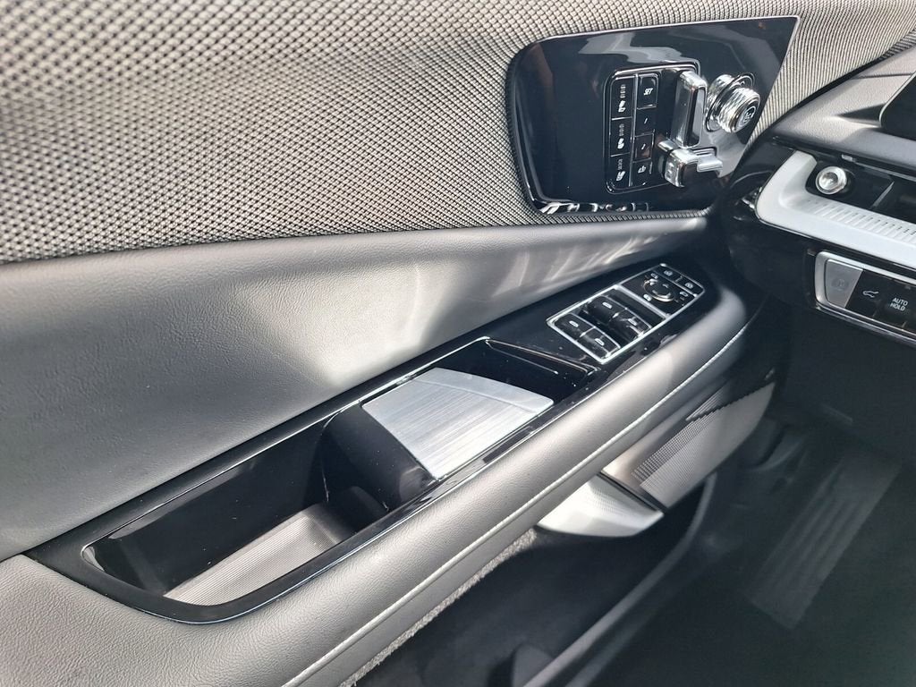 2026 Cadillac OPTIQ Premium Luxury