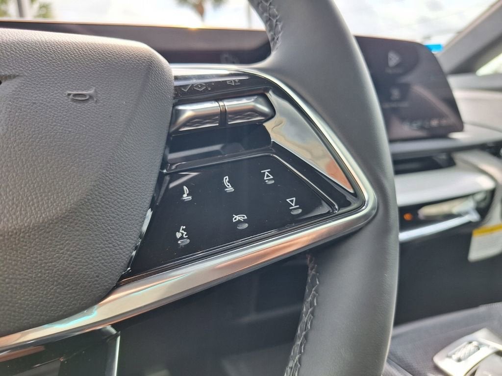 2026 Cadillac OPTIQ Premium Luxury