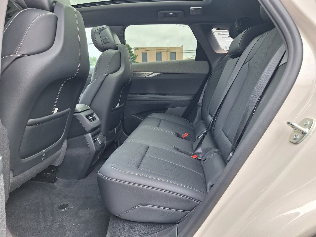 2027 Cadillac OPTIQ Premium Luxury