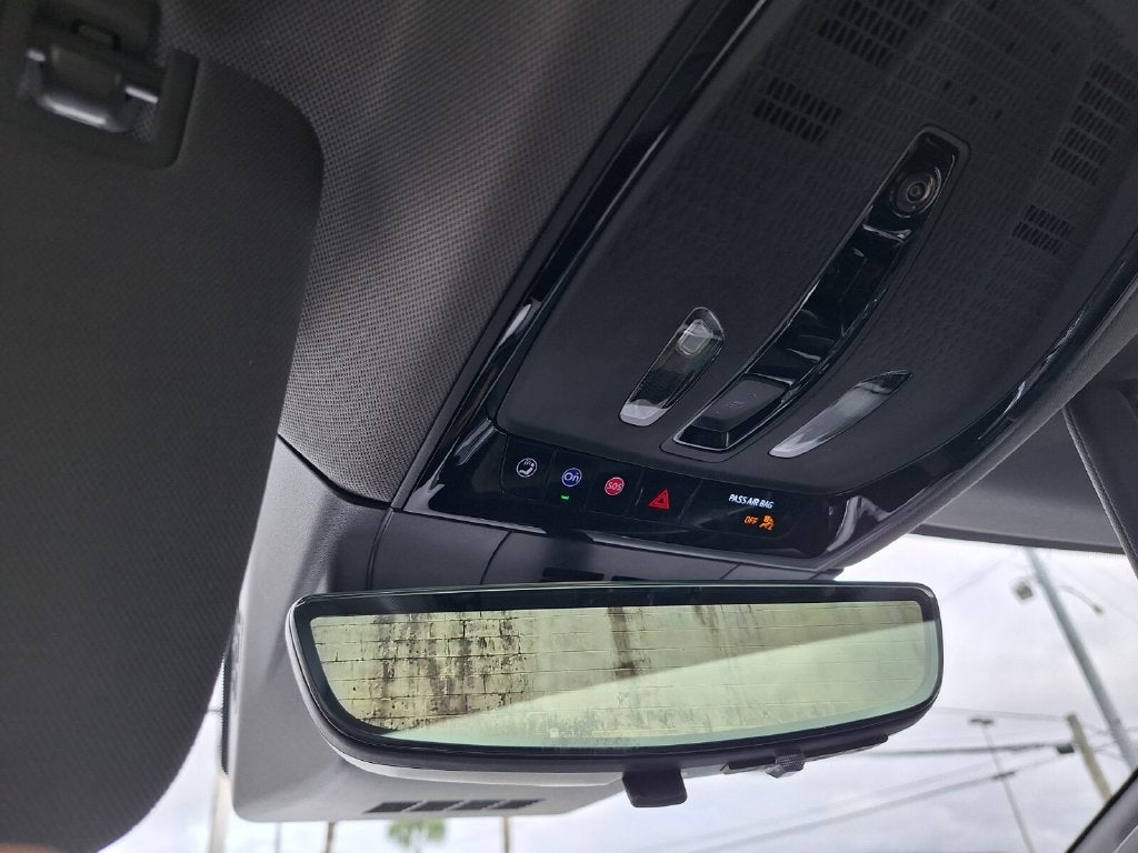 2027 Cadillac OPTIQ Premium Luxury
