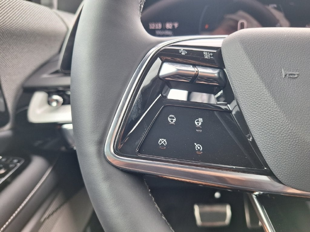 2027 Cadillac OPTIQ Premium Luxury