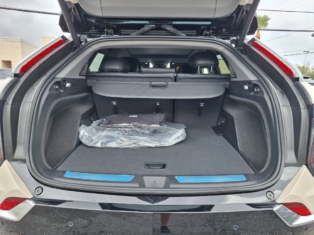 2027 Cadillac OPTIQ Premium Luxury