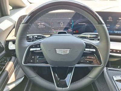 2025 Cadillac OPTIQ Luxury 2