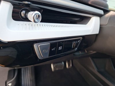 2025 Cadillac OPTIQ Luxury 2