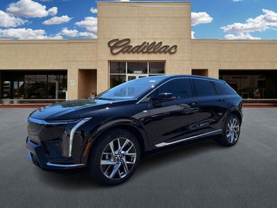 2025 Cadillac OPTIQ Luxury 2
