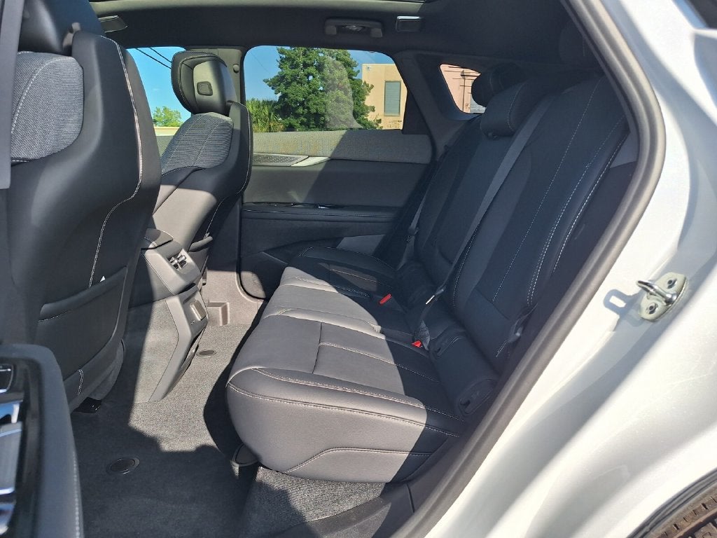 2027 Cadillac OPTIQ Sport