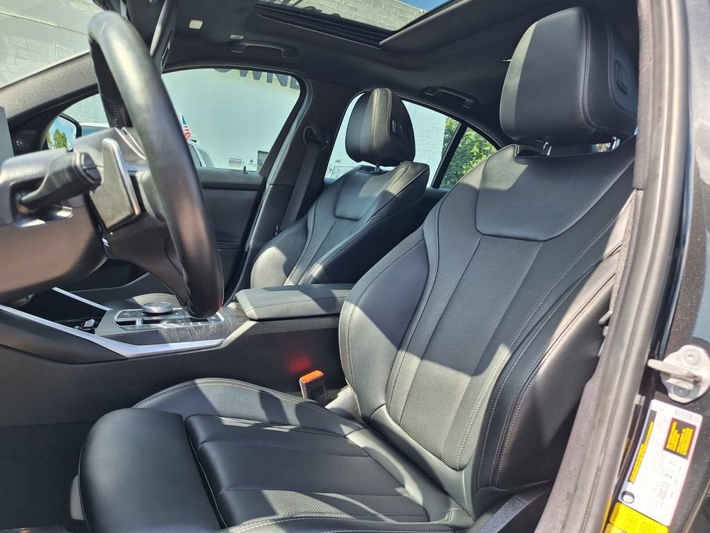 2023 BMW 3 Series 330e