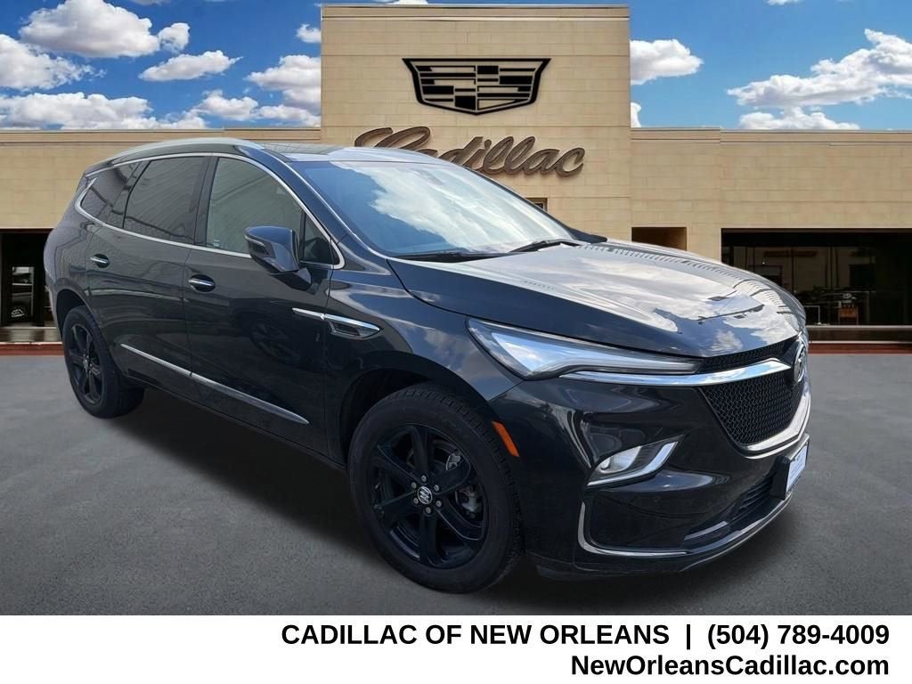 2023 Buick Enclave Essence's photo