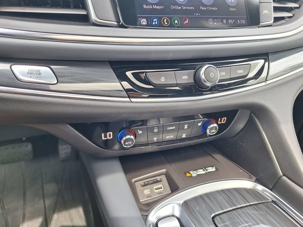 2023 Buick Enclave Essence