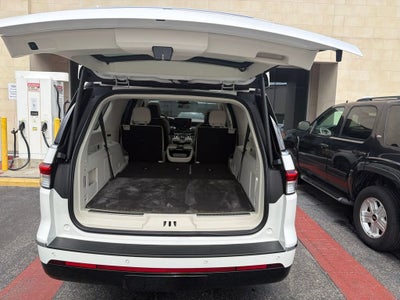 2024 Lincoln Navigator L Black Label