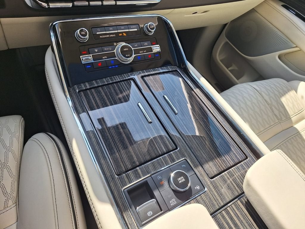 2021 Lincoln Navigator L Black Label