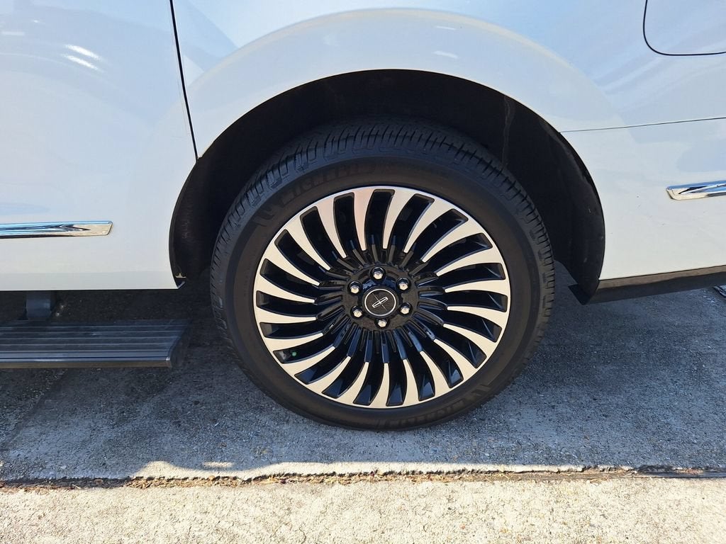 2021 Lincoln Navigator L Black Label