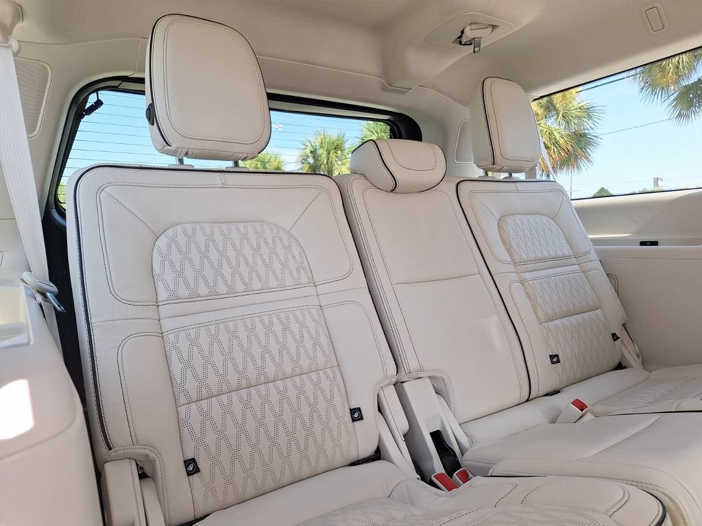 2021 Lincoln Navigator L Black Label