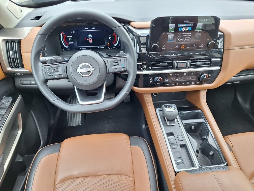2025 Nissan Pathfinder Platinum