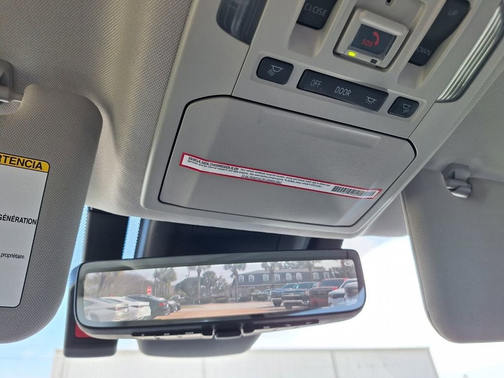 2023 Toyota Highlander Hybrid Bronze Edition