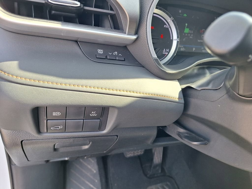 2023 Toyota Highlander Hybrid Bronze Edition