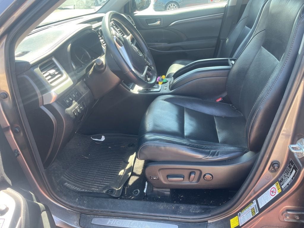 2016 Toyota Highlander Limited