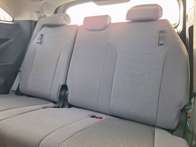 2025 Toyota Sienna LE