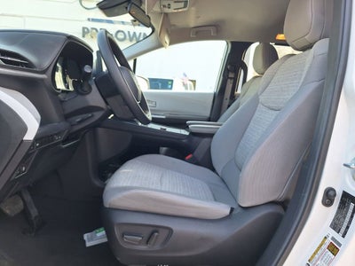 2025 Toyota Sienna LE