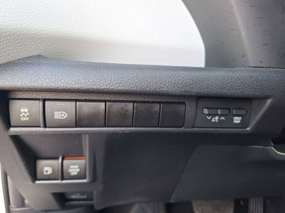 2025 Toyota Sienna LE