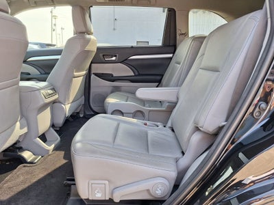 2018 Toyota Highlander SE