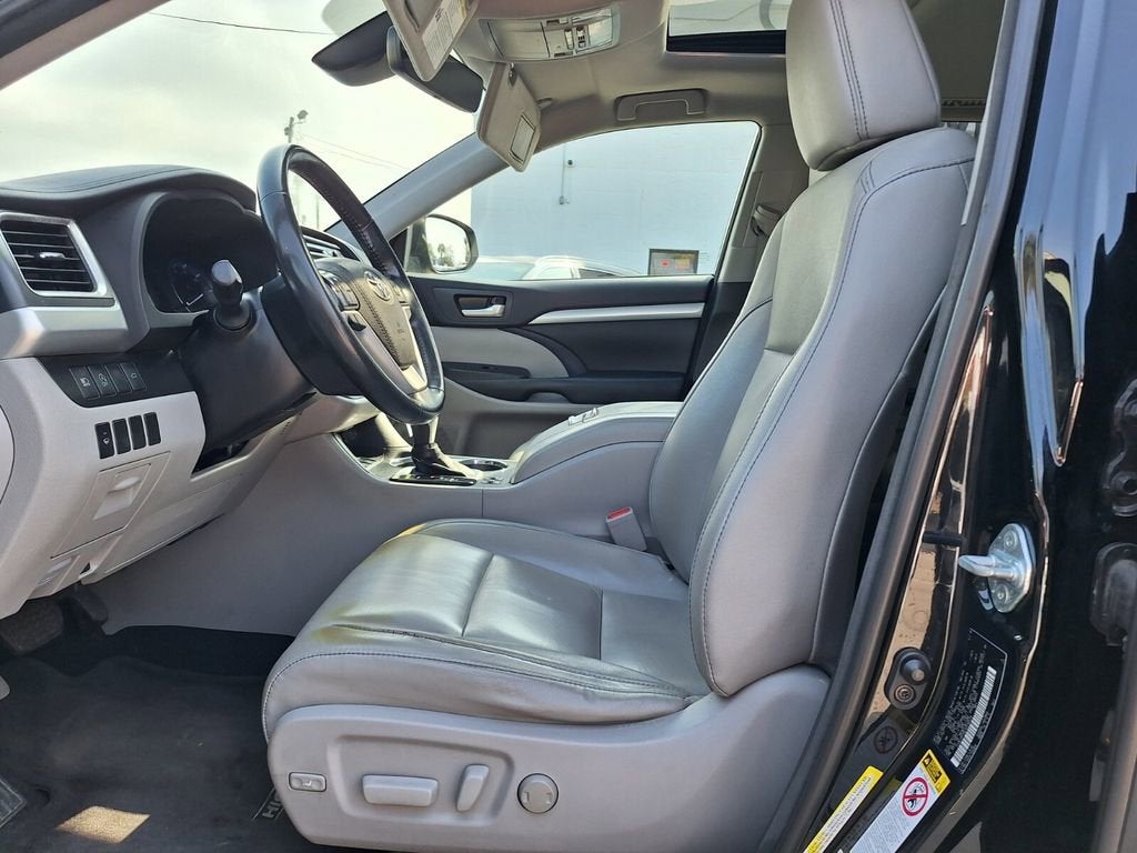 2018 Toyota Highlander SE