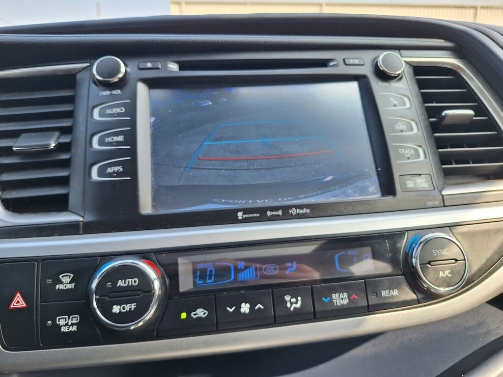 2018 Toyota Highlander SE