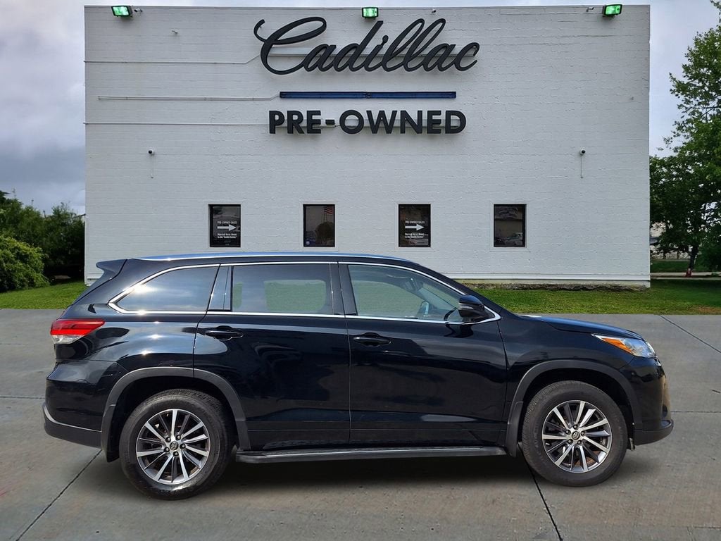 2018 Toyota Highlander SE