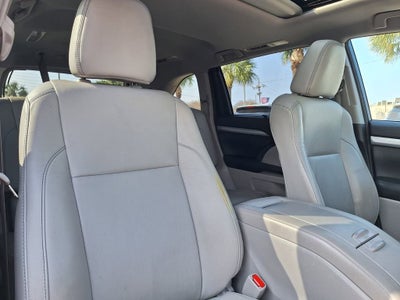 2018 Toyota Highlander SE