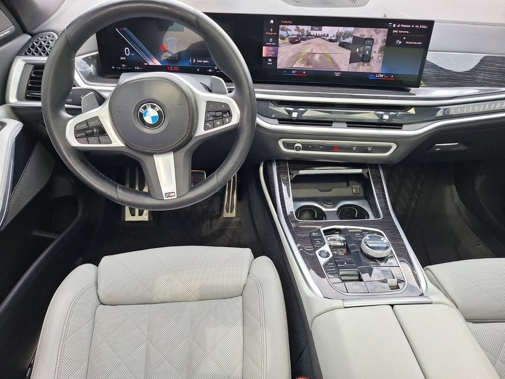 2023 BMW X7 xDrive40i