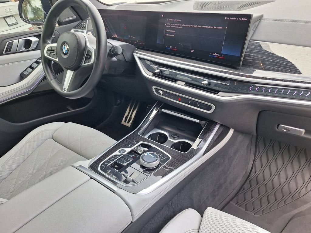 2023 BMW X7 xDrive40i