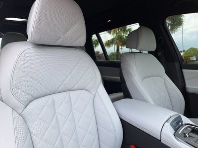 2023 BMW X7 xDrive40i