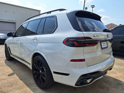 2025 BMW X7 xDrive40i