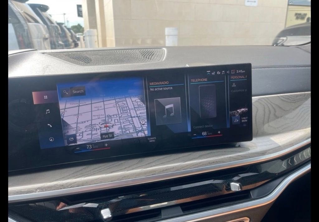 2023 BMW X7 xDrive40i