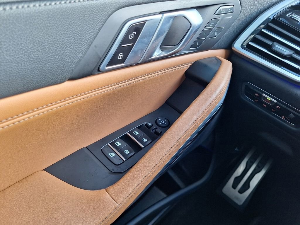 2023 BMW X6 xDrive40i