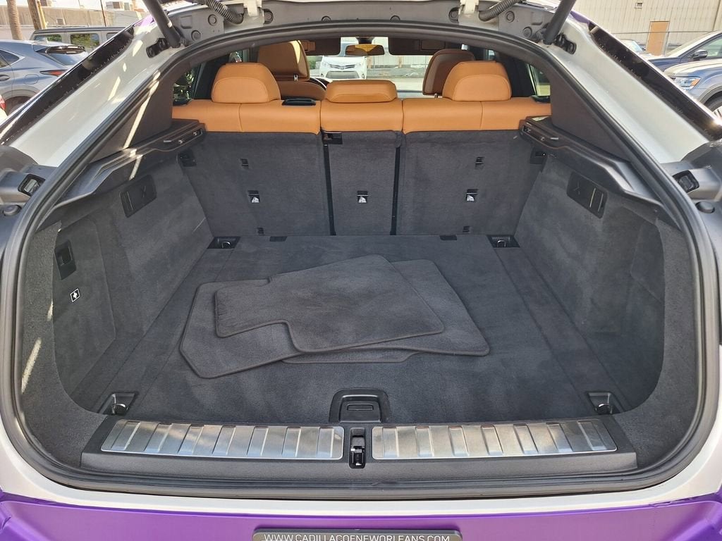 2023 BMW X6 xDrive40i