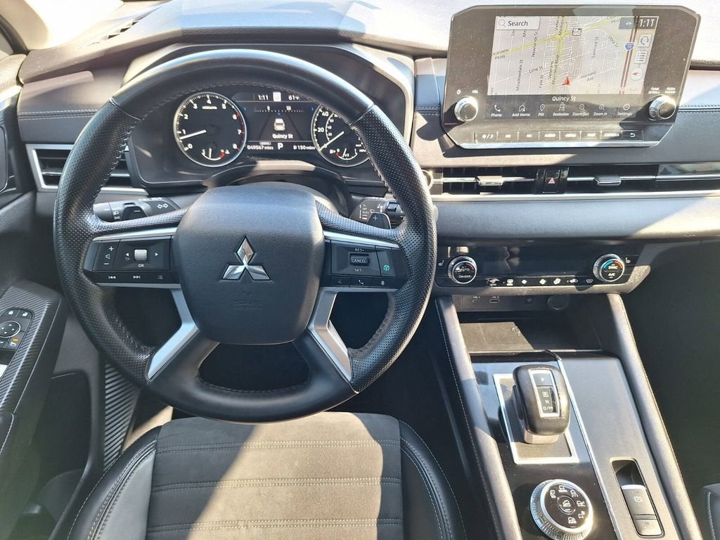 2024 Mitsubishi Outlander SE