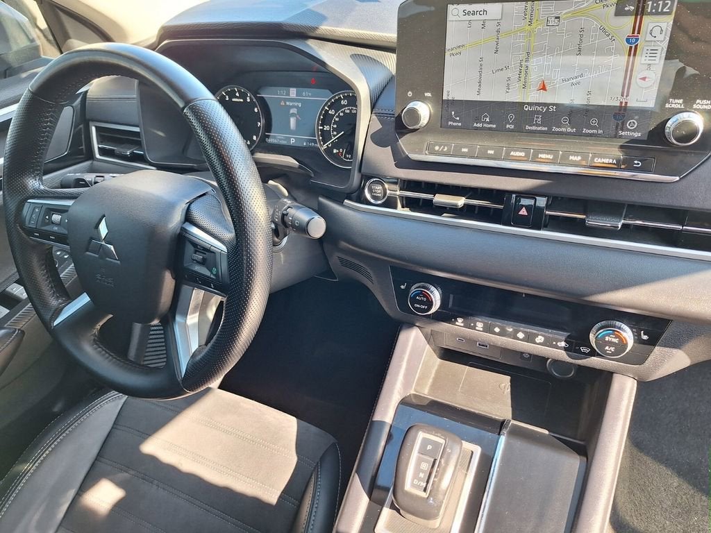 2024 Mitsubishi Outlander SE