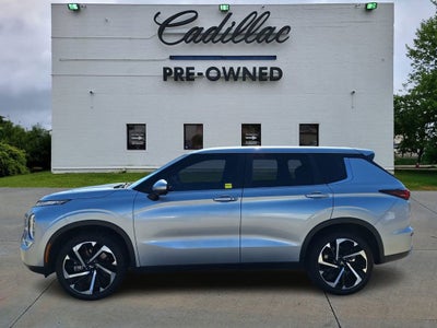 2024 Mitsubishi Outlander SE