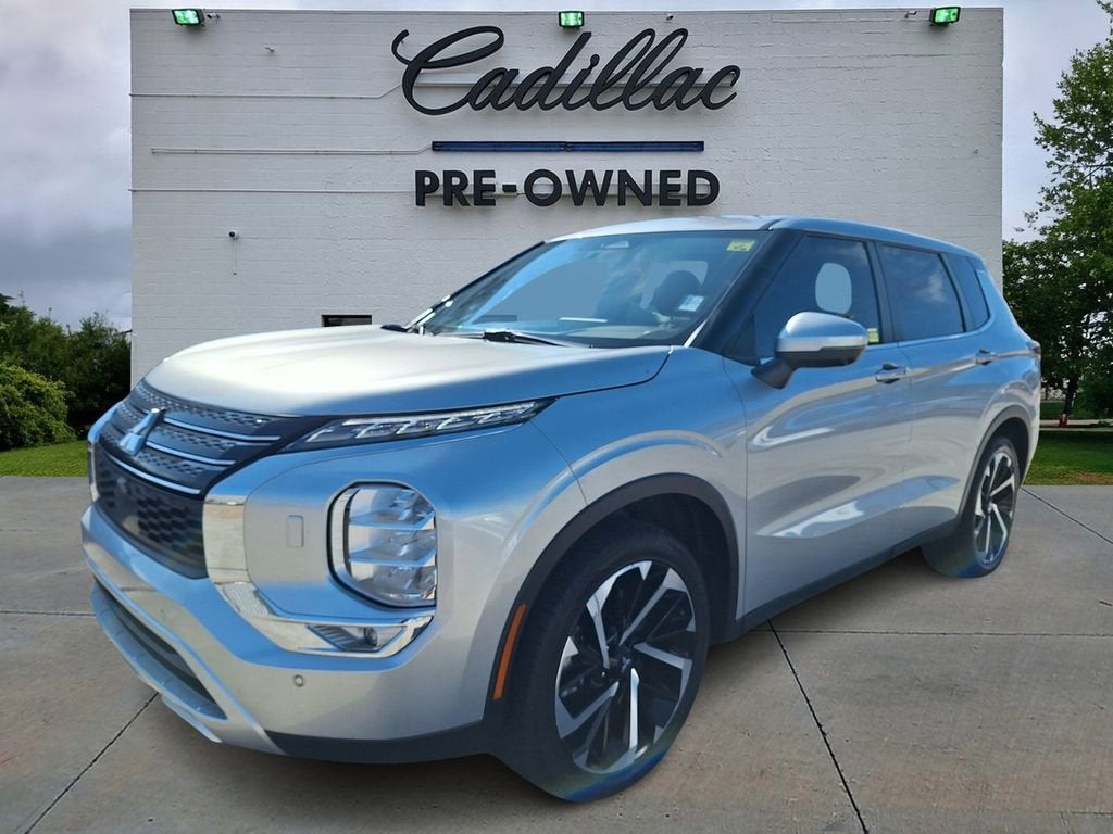 2024 Mitsubishi Outlander SE