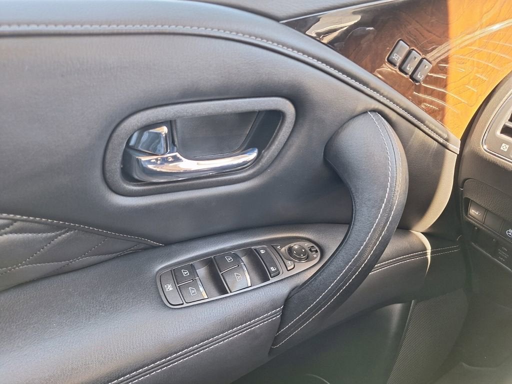 2018 INFINITI QX80 Base