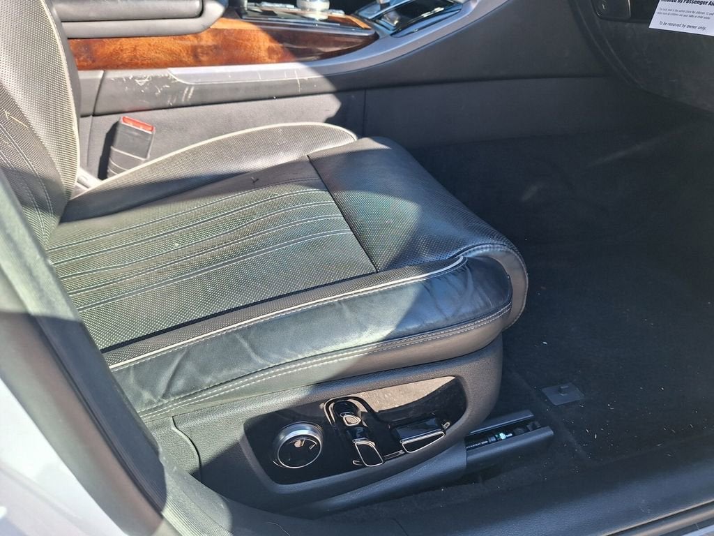 2017 Genesis G90 3.3T Premium