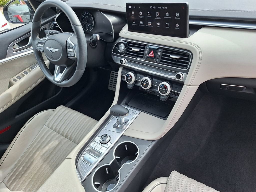 2023 Genesis G70 2.0T