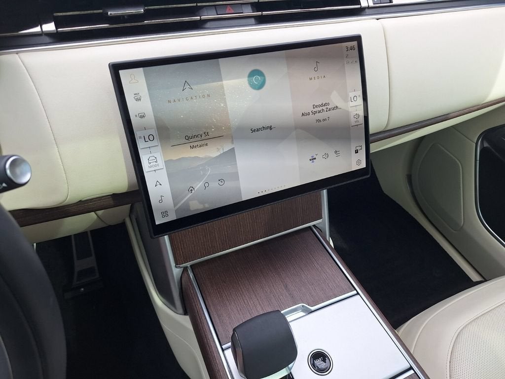 2025 Land Rover Range Rover SE