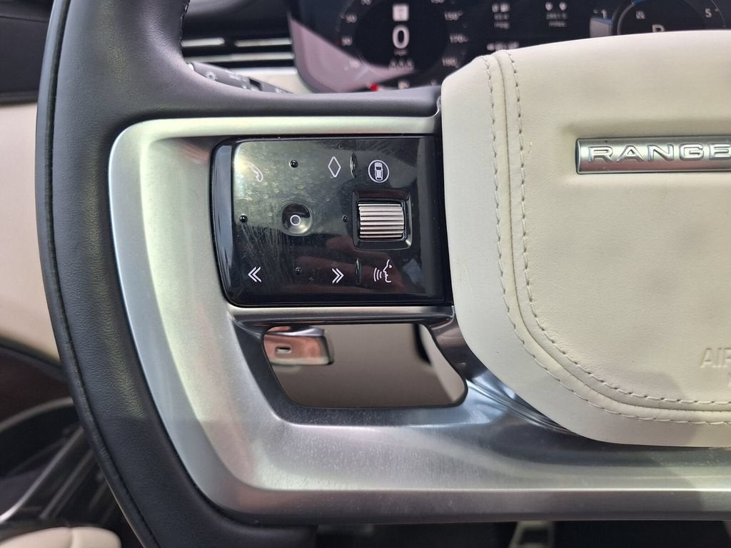 2025 Land Rover Range Rover SE