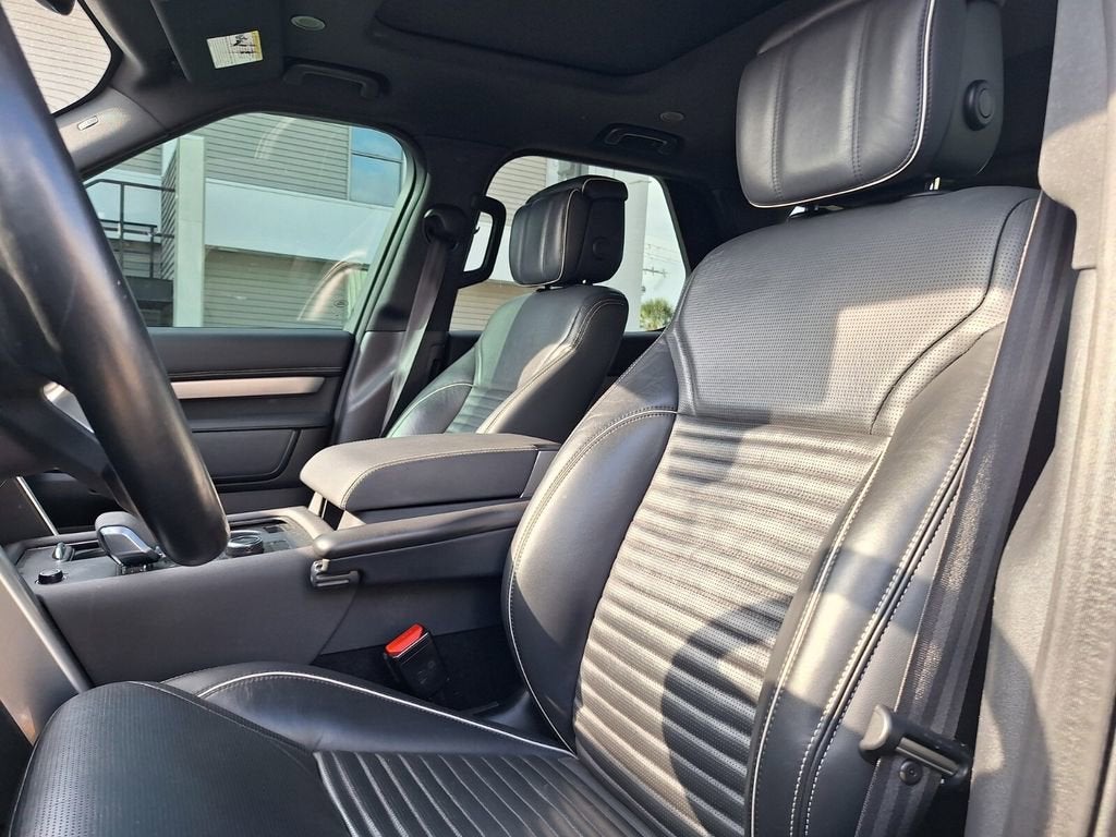 2022 Land Rover Discovery S R-Dynamic