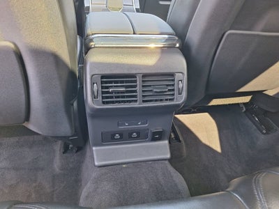 2025 Land Rover Range Rover Velar Dynamic SE